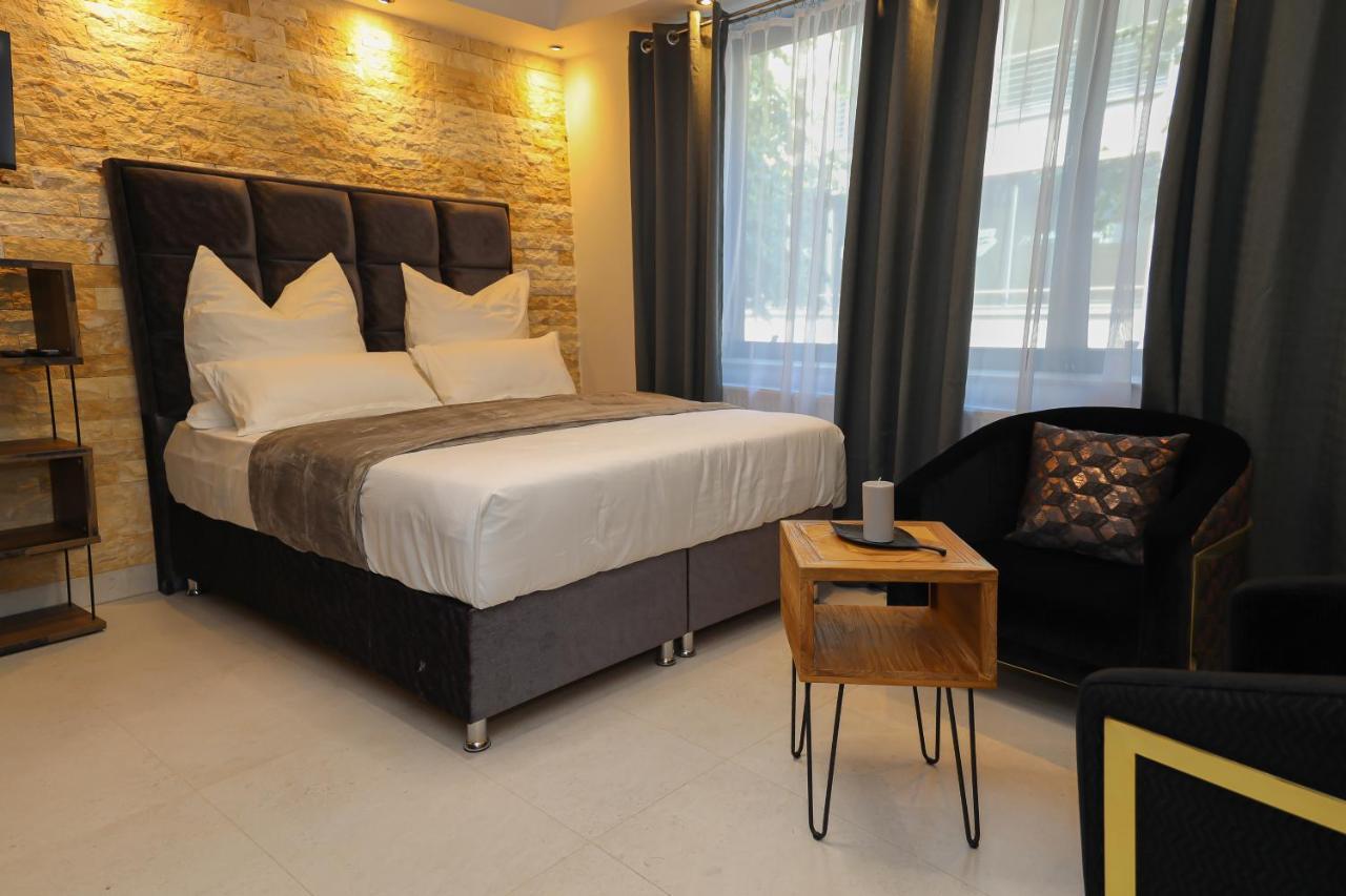 Aix La Chapelle, Exclusive Apartments, Wellness And More, Hotel