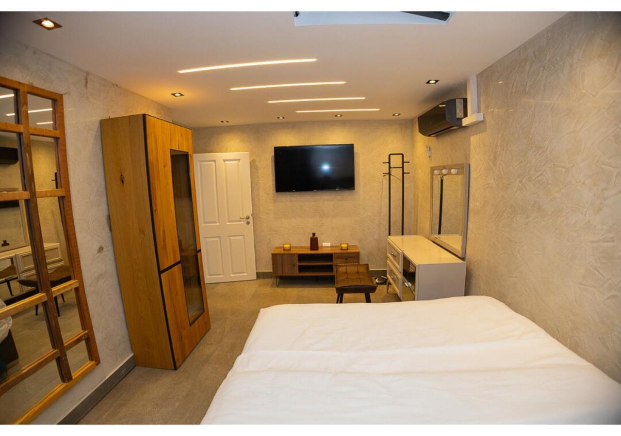 Aix La Chapelle, Exclusive Apartments, Wellness And More, Hotel *