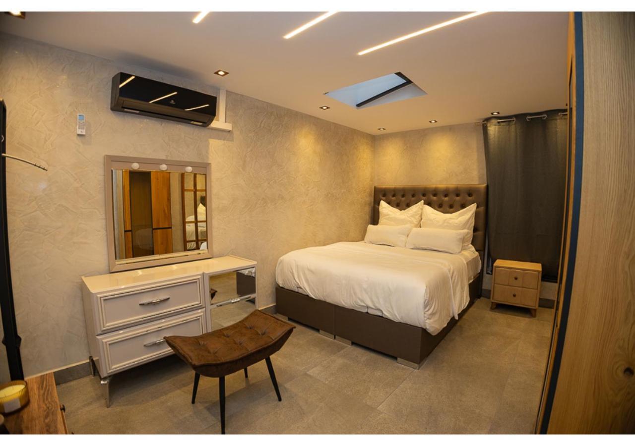 Hotel Aix La Chapelle, Exclusive Apartments, Wellness And More, Aken