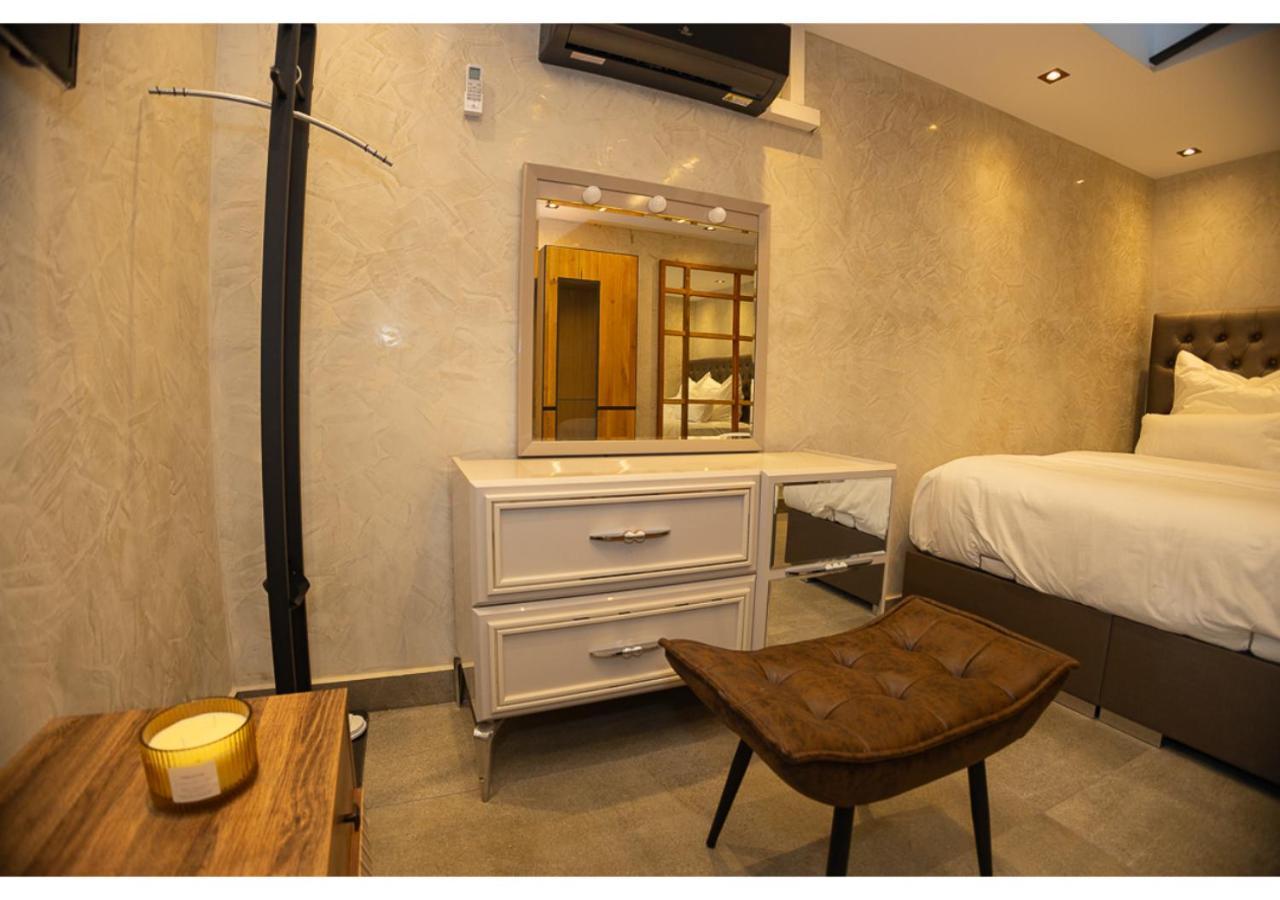 Hotel Aix La Chapelle, Exclusive Apartments, Wellness And More, Aken