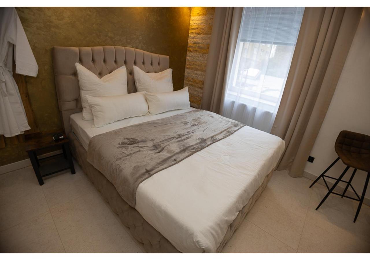 Aix La Chapelle, Exclusive Apartments, Wellness And More, Aken