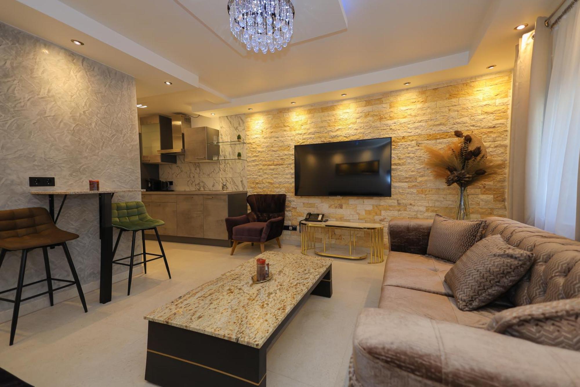 Aix La Chapelle, Exclusive Apartments, Wellness And More, Hotel *